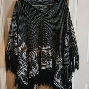 Rue21 Hooded Poncho - Black knitted with Fringe One Size Good Condition